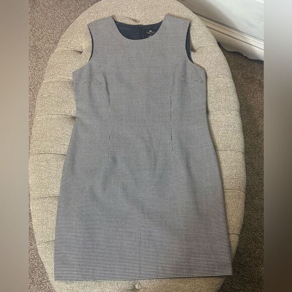 Vintage Sleeveless Houndstooth Dress - Picture 2 of 13